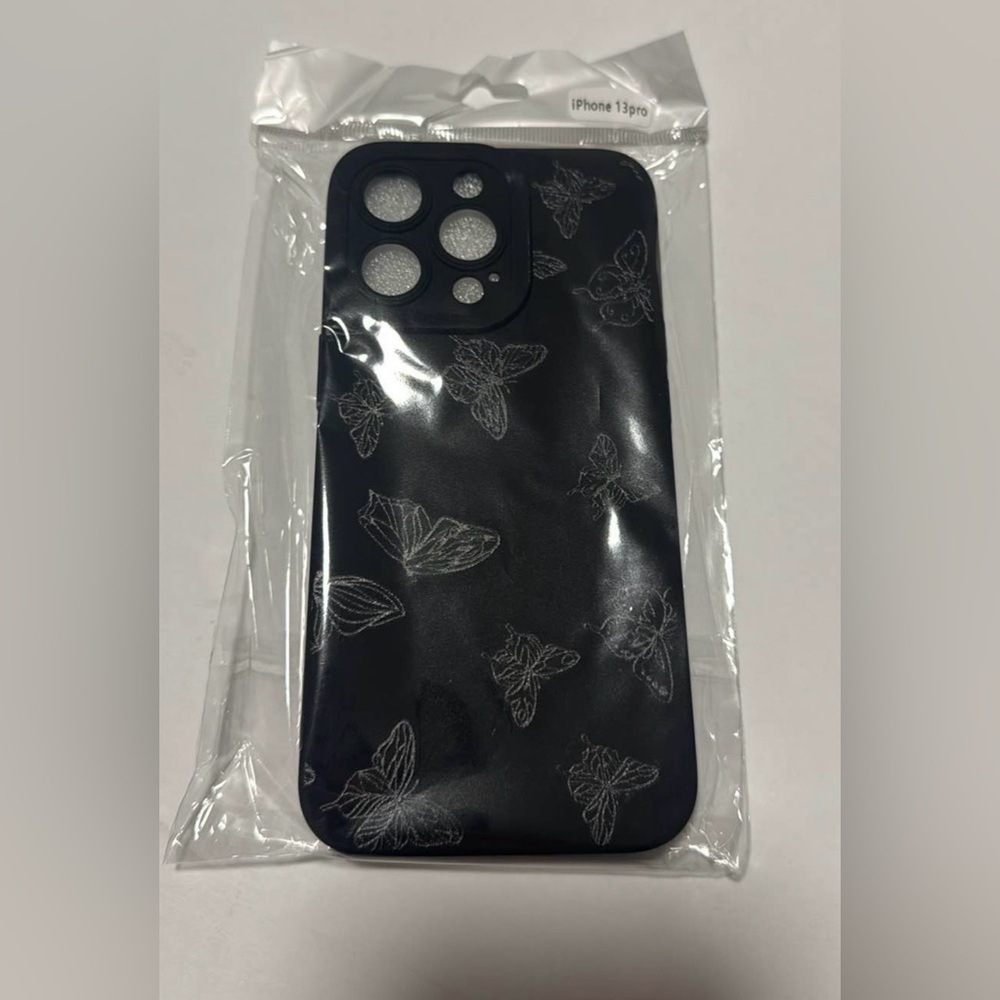 Black Butterfly iPhone 13 Pro Case